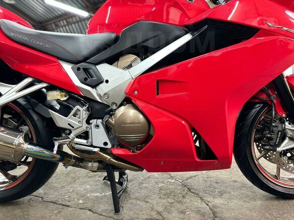 2014 Honda VFR 800, красный, 910000 рублей - вид 15