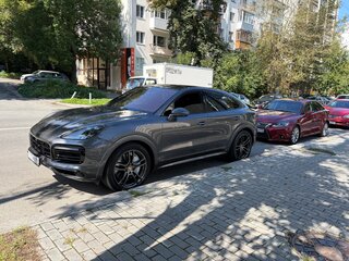 2020 Porsche Cayenne Coupé III, серый, 9000000 рублей, вид 4