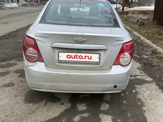 2012 Chevrolet Aveo II, серебристый, 360000 рублей, вид 1