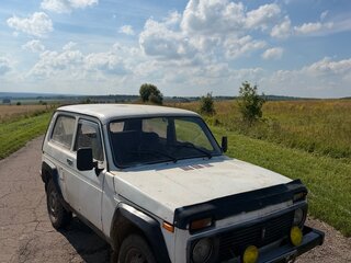 2000 Lada (ВАЗ) 2121 (4x4) I Рестайлинг, белый, 100000 рублей, вид 2