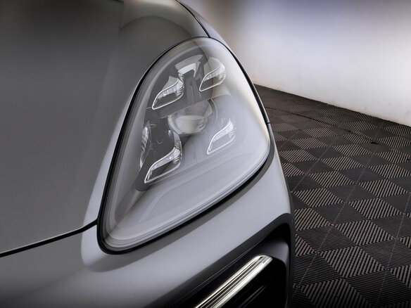 2019 Porsche Cayenne III, серый, 6750000 рублей - вид 16
