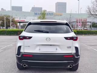 2023 Mazda CX-50, белый, 2250000 рублей, вид 4