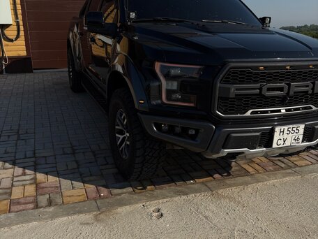 2018 Ford F-150 Raptor SuperCrew Raptor XIII, чёрный, 5000000 рублей, вид 4