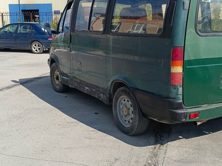 2000 ГАЗ Соболь (2217), зелёный, 135000 рублей, вид 5