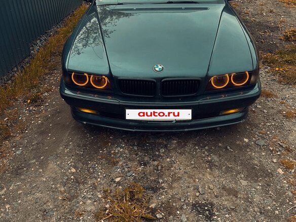 1998 BMW 7 серии 735i III (E38), серый, 650000 рублей - вид 2