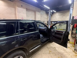 2008 Volkswagen Touareg I Рестайлинг, чёрный, 1450000 рублей, вид 3