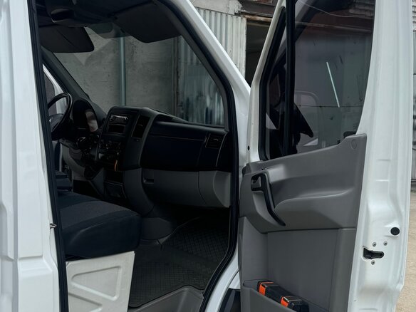 2011 Mercedes-Benz Sprinter, белый, 1800000 рублей - вид 9