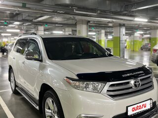 2011 Toyota Highlander II (XU40) Рестайлинг, белый, 1680000 рублей, вид 3