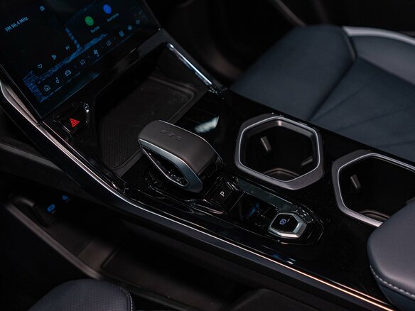 2025 Geely Atlas II, серебристый, 3997651 рублей - вид 12
