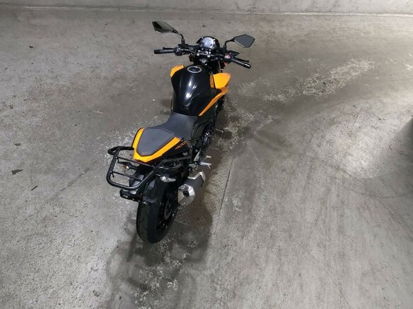 2020 Kawasaki Z 400, чёрный - вид 5