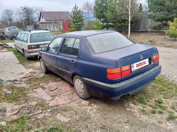 1993 Volkswagen Vento, синий, 100000 рублей - вид 2