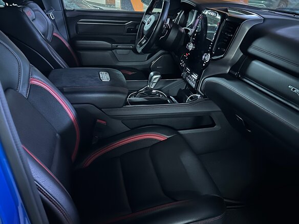 2022 Ram 1500 Crew Cab TRX V, синий, 11000000 рублей - вид 2