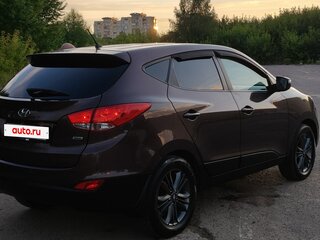 2015 Hyundai ix35 I Рестайлинг, коричневый, 1590000 рублей, вид 3