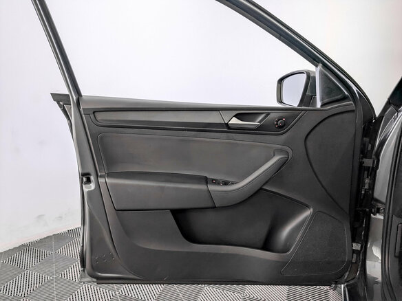2021 Volkswagen Polo VI, серый - вид 18