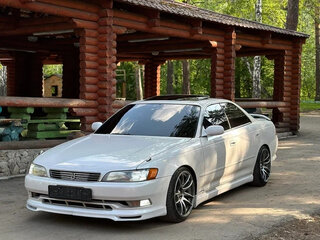 1995 Toyota Mark II VII (X90), белый, 2390000 рублей, вид 2