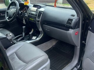 2008 Toyota Land Cruiser Prado 4-speed 120 Series Рестайлинг, чёрный, 4000000 рублей, вид 5