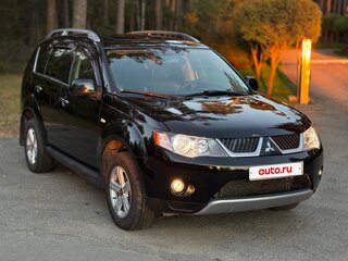 2008 Mitsubishi Outlander II, чёрный, 950000 рублей, вид 2