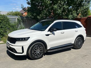 2020 Kia Sorento IV, белый, 3195000 рублей, вид 4
