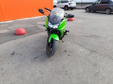 2007 Kawasaki ER-6F (Ninja 650R), зелёный, 400000 рублей, вид 3