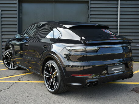2022 Porsche Cayenne GTS Coupé III, чёрный, 14890000 рублей, вид 3