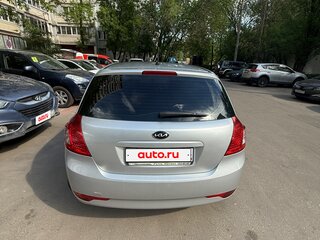 2010 Kia Ceed I Рестайлинг, серебристый, 650000 рублей, вид 3