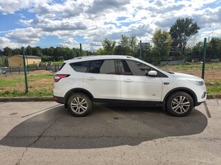 2018 Ford Kuga II Рестайлинг, белый, 1490000 рублей, вид 2