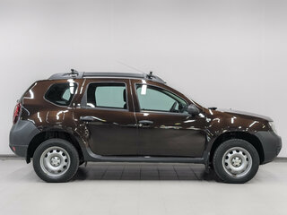 2018 Renault Duster I Рестайлинг, коричневый, 1400000 рублей, вид 4