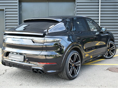 2022 Porsche Cayenne GTS Coupé III, чёрный, 14890000 рублей, вид 4