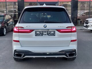 2019 BMW X7 30d I (G07), белый, 6100000 рублей, вид 5