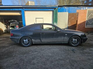 1998 Mercedes-Benz CLK-Класс 230 I (W208), чёрный, 390000 рублей, вид 3
