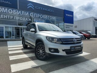 2014 Volkswagen Tiguan I Рестайлинг, серебристый, 1230000 рублей, вид 1