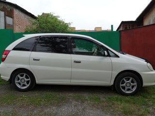 2001 Toyota Nadia, белый, 580000 рублей, вид 4