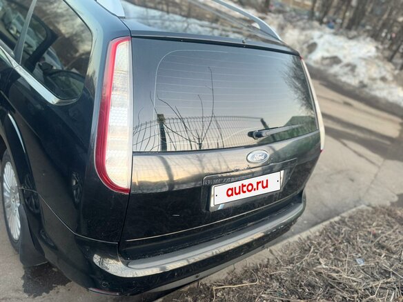 2010 Ford Focus II Рестайлинг, чёрный, 580000 рублей - вид 3