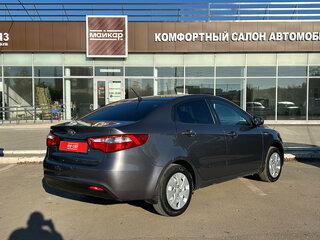 2013 Kia Rio III, серый, 750000 рублей, вид 4