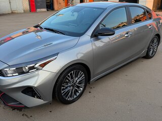 2023 Kia Forte III Рестайлинг, серый, 2500000 рублей, вид 1