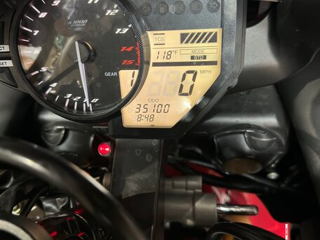 2012 Yamaha YZF-R1, красный, 1000000 рублей, вид 4