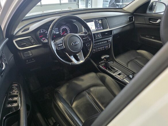2019 Kia Optima IV Рестайлинг, белый - вид 12