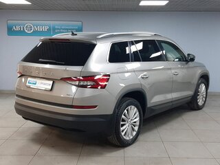 2020 Skoda Kodiaq I, коричневый, 2585000 рублей, вид 5