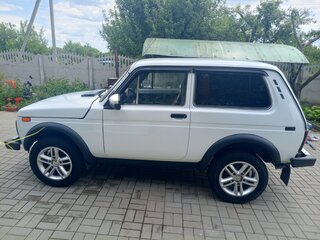 1995 Lada (ВАЗ) 2121 (4x4) I Рестайлинг, белый, 350000 рублей, вид 4