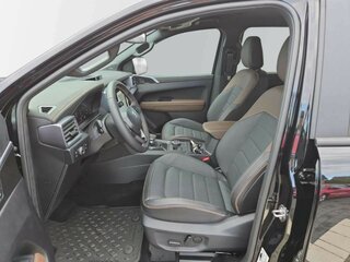 2026 Volkswagen Amarok II, чёрный, 7210000 рублей, вид 3