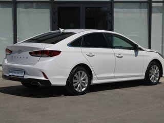 2017 Hyundai Sonata VII (LF), белый, 1550000 рублей, вид 5