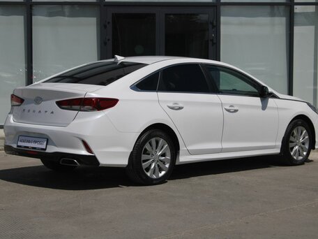 2017 Hyundai Sonata VII (LF), белый, 1550000 рублей, вид 5
