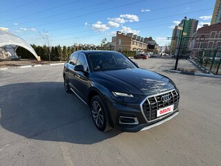 2021 Audi Q5 45 TFSI II (FY) Рестайлинг, серый, 4490000 рублей, вид 2