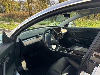 2020 Tesla Model 3 Standart Plus I, белый, 2600000 рублей, вид 1