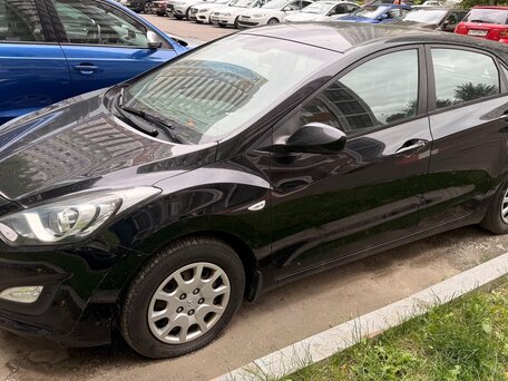 2013 Hyundai i30 II, чёрный, 900000 рублей, вид 1