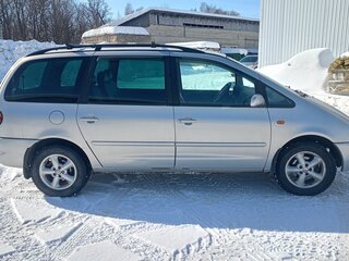 1998 Volkswagen Sharan I, серебристый, 650000 рублей, вид 2