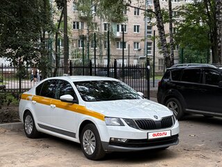 2019 Skoda Octavia III (A7) Рестайлинг, белый, 1270000 рублей, вид 4