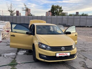 2019 Volkswagen Polo V Рестайлинг, жёлтый, 650000 рублей, вид 1