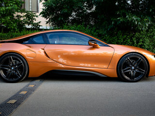 2019 BMW i8 I Рестайлинг, оранжевый, 7900000 рублей, вид 3
