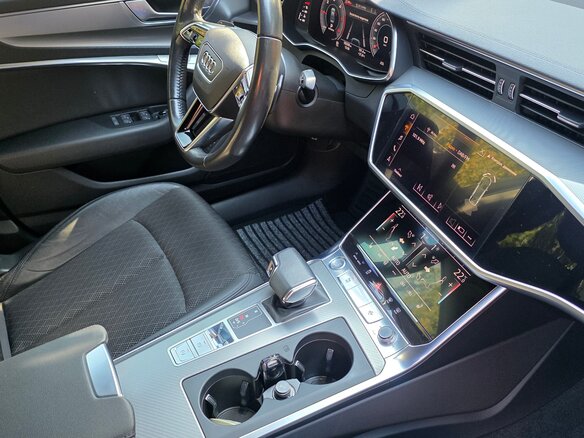 2020 Audi A6 40 TDI V (C8), чёрный, 3820000 рублей - вид 11